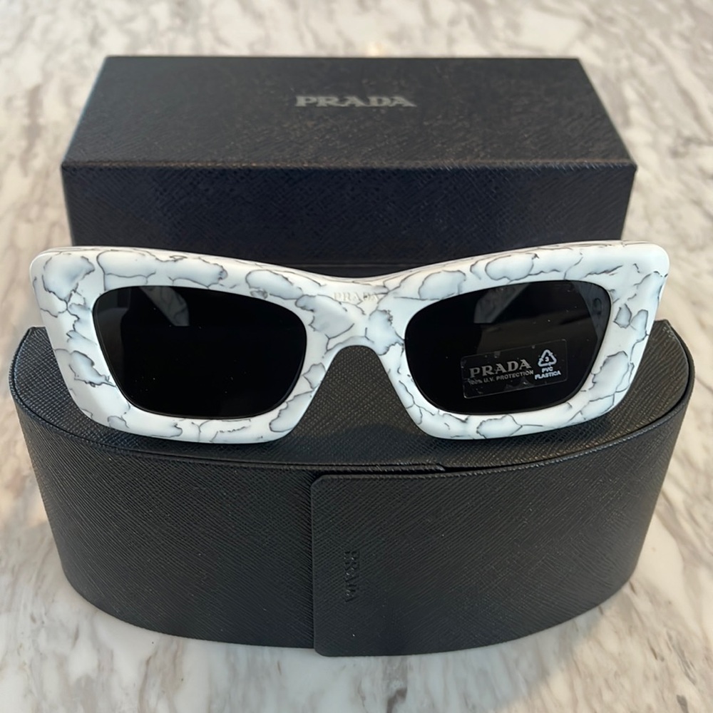 PRADA SUNGLASSES
